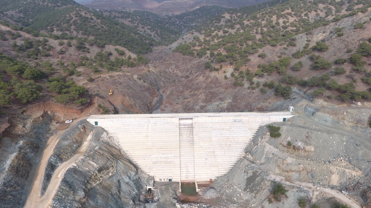 Akçalı-2 Barajı'nda su tutulmaya başladı
