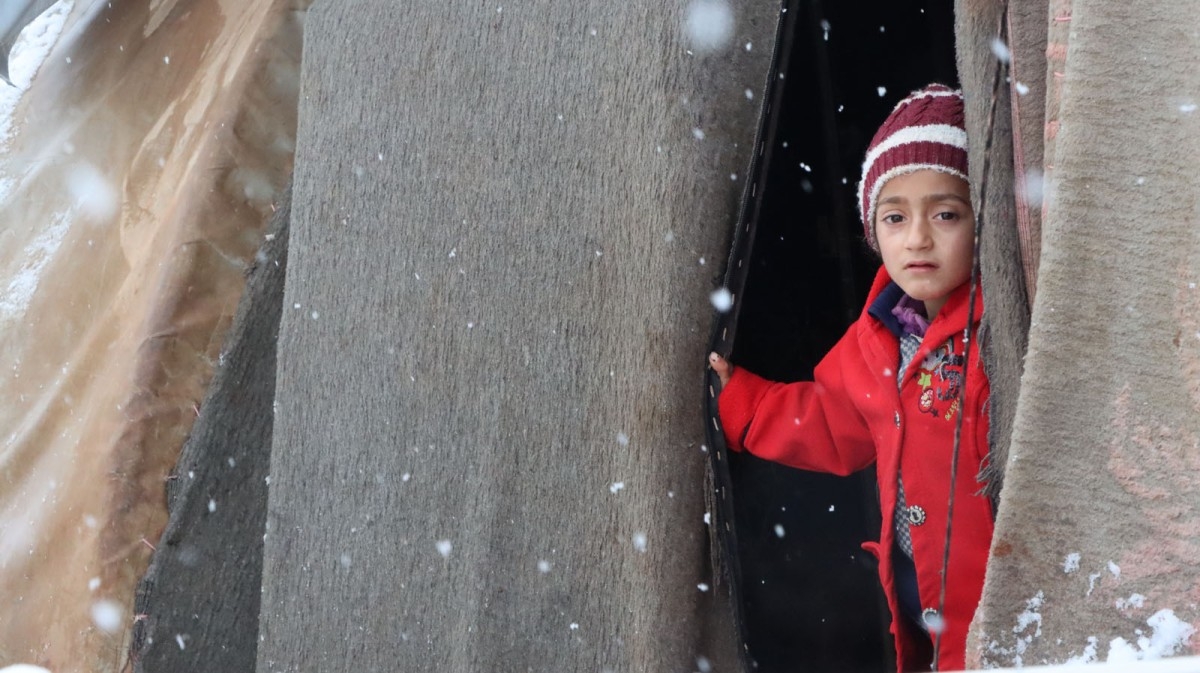 Suriye’de kar yağışından etkilenen kamplar için 'acil yardım' çağrısı  - Videolu Haber