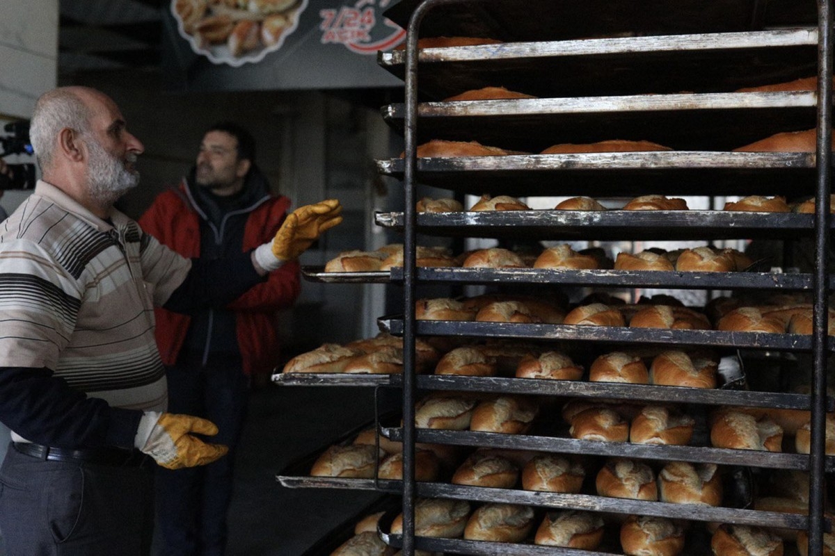 İHH Adıyaman’da sıcak ve taze ekmek üretiyor  - Videolu Haber