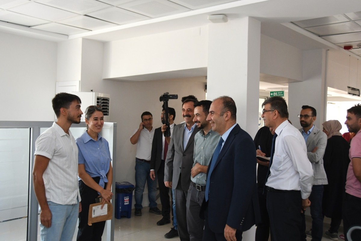 ADYÜ Diş Hekimliği Fakültesi Hastanesi hizmete açıldı