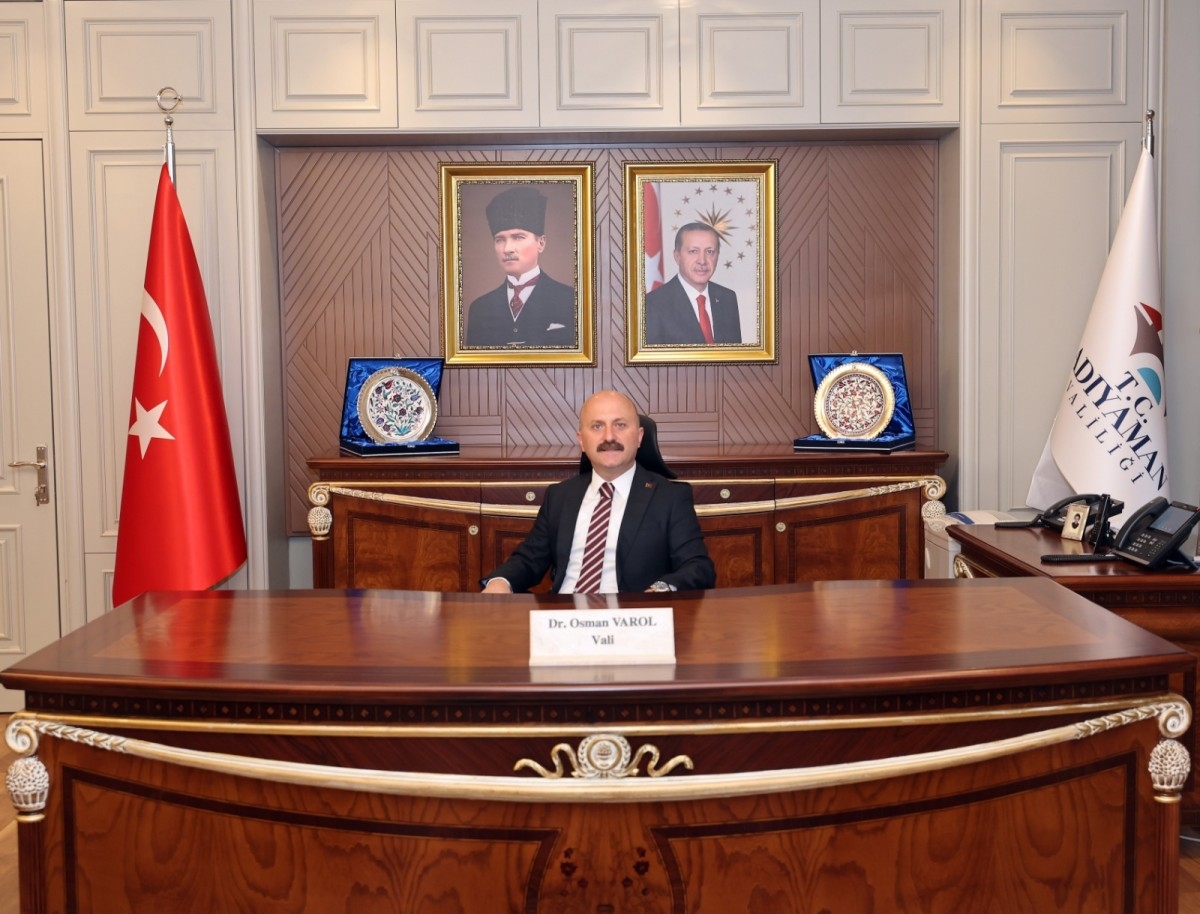 Adıyaman Valisi Dr. Osman Varol’un “29 Ekim Cumhuriyet Bayramı” mesajı