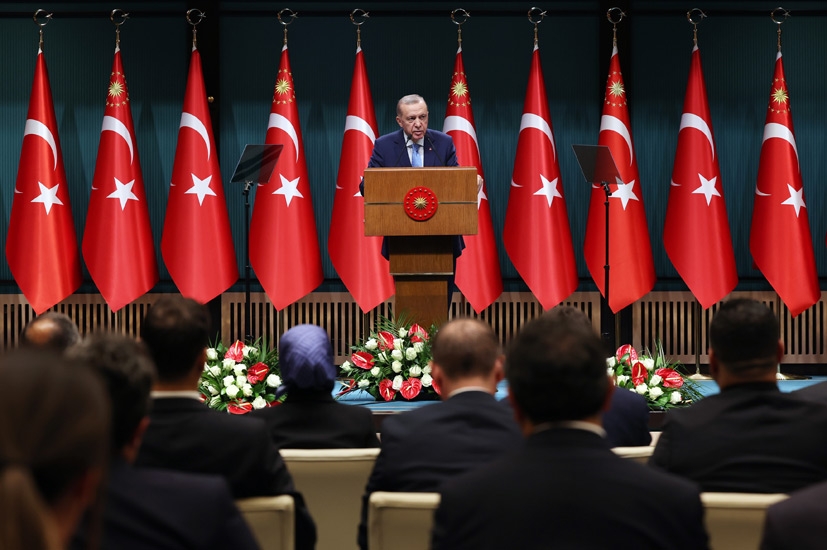 Cumhurbaşkanı Erdoğan yeni kredi ve burs miktarlarını duyurdu