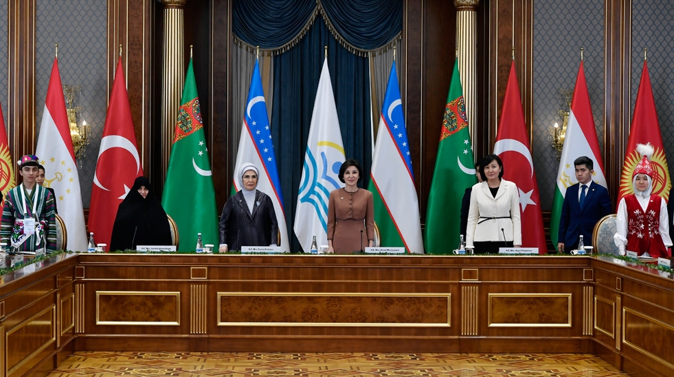 Emine Erdoğan, ″Çocuklar ve Gençler İş Başında-Orta Asya'da İklim Değişikliği” forumuna katıldı