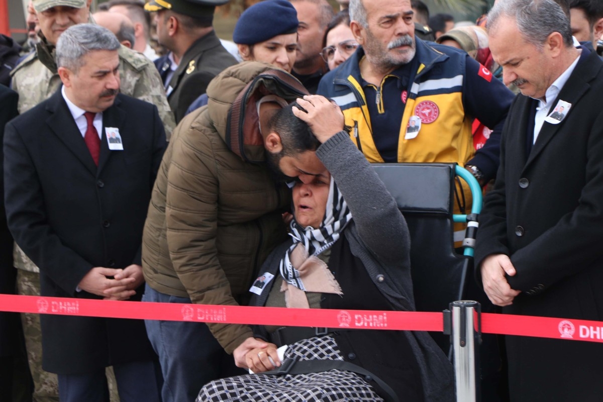 Adıyamanlı şehit Serkan Sayin'in annesi yaktığı ağıtla yürekleri dağladı  - Videolu Haber