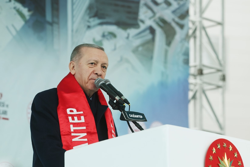 Erdoğan: Deprem şehirlerimizi, altyapısıyla, üstyapısıyla tamamen ayağa kaldırana kadar durmayacağız