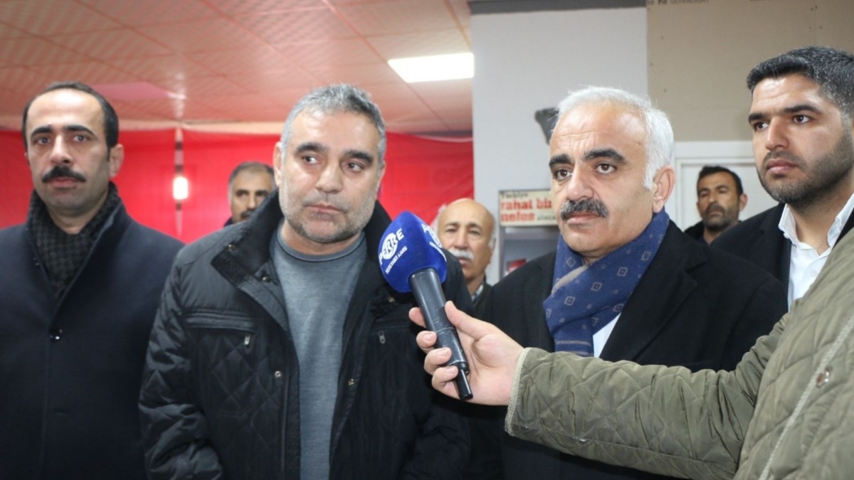 Ziya Polat CHP’yi ziyaret etti: ‘Seçim bir gün hayat her gün’  - Videolu Haber