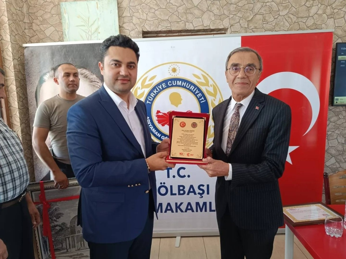 Özdemir’e 'Veda' yemeği düzenlendi