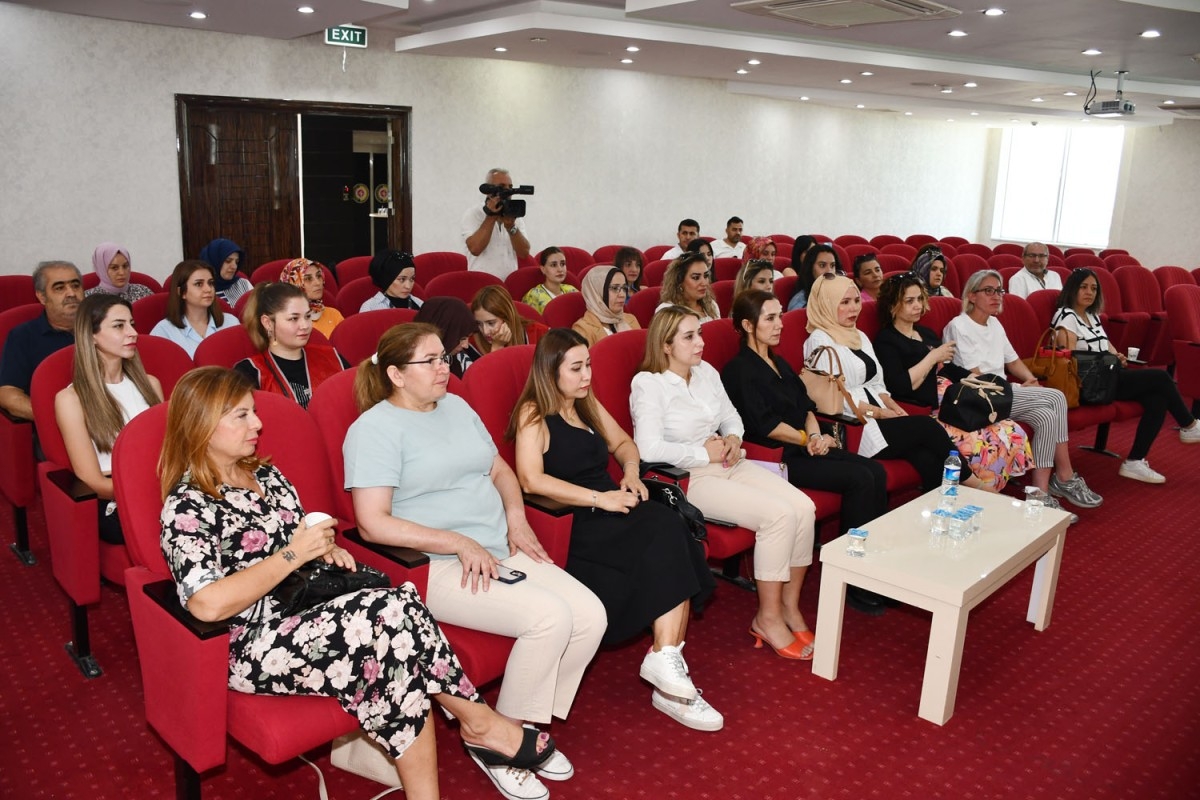 Depremin yaralarını sarıyorlar