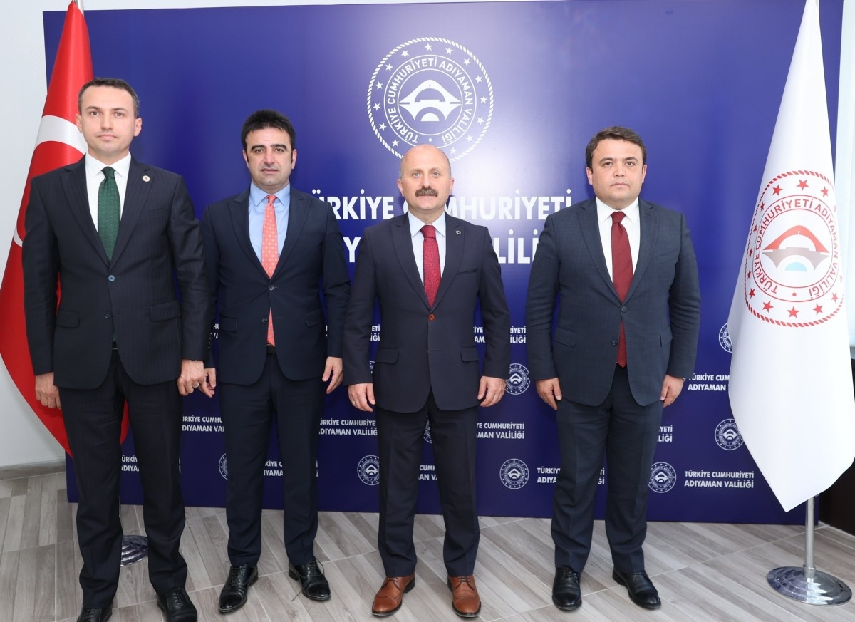 Vali Varol, kaymakamlar onuruna düzenlenen yemeğe katıldı