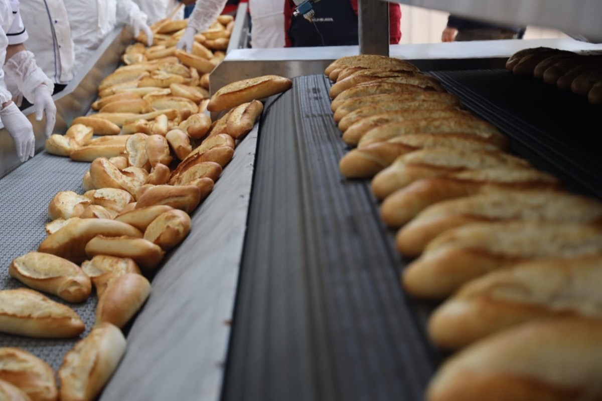 Halk ekmek fabrikası üretime başladı  - Videolu Haber