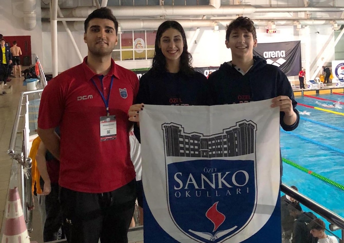SANKO Okulları Öğrencilerinin Yüzmede Türkiye başarısı